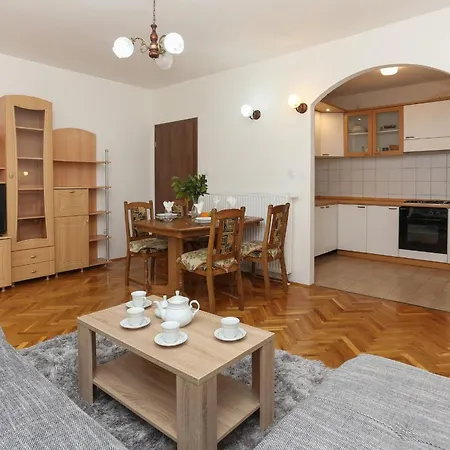 Apartament Sunny Elegant In